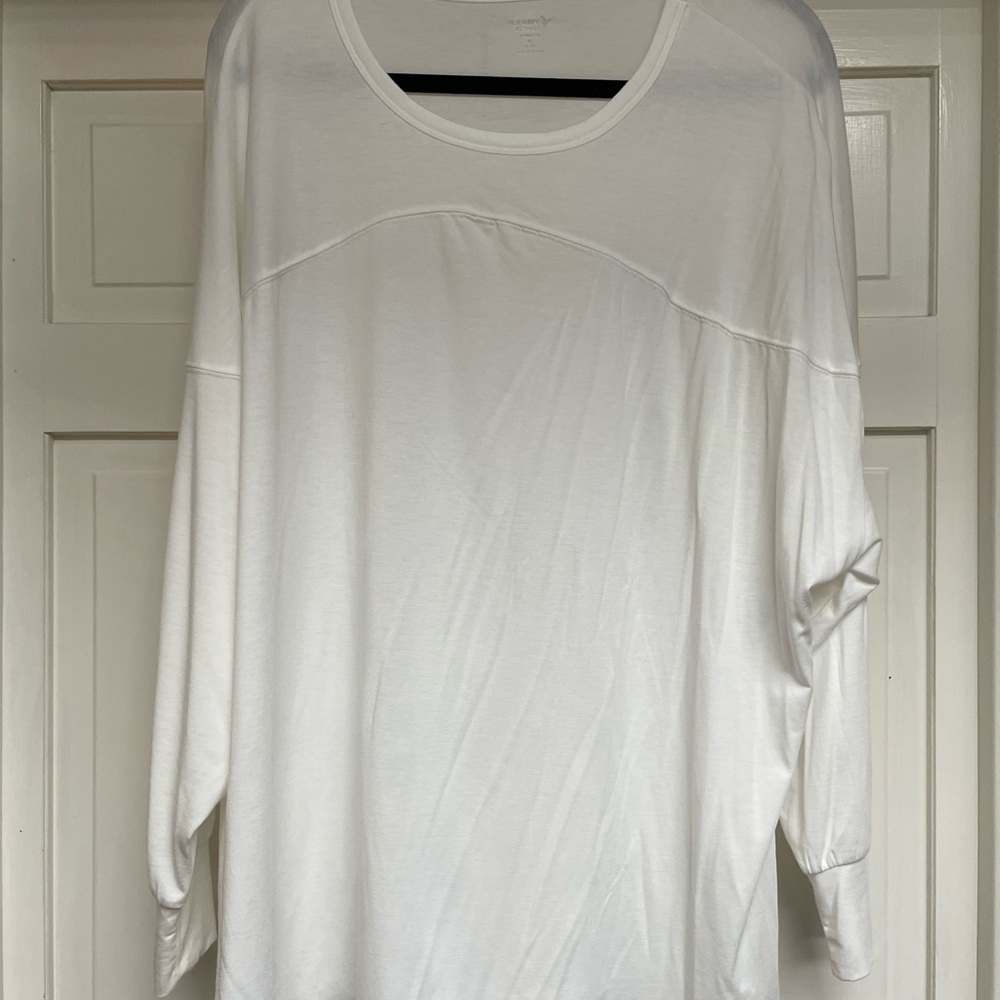 Old Navy Women's White Tee Shirt